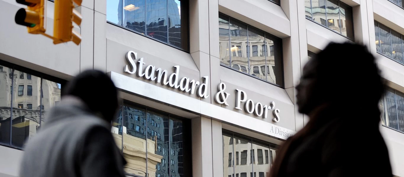 Η Αθήνα αγωνιά για την «κρίση» της Standard & Poor’s: Θα δώσει το «σήμα» στους επενδυτές; - Στο 1,247% το 10ετές ομόλογο